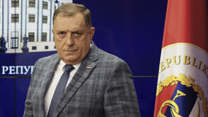 Осъденият Милорад Додик избегна затвора, но остава извън властта