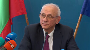 Ще реши ли новият проект на МЗ проблема с недостига на млади лекари