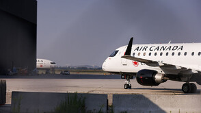 Стачка на кабинния персонал на Air Canada отменя близо 500 полета