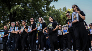 Пет месеца от трагедията в Кочани: Градът почита загиналите в дискотека „Пулс“