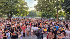 Протест срещу безводието в центъра на Плевен