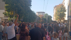 Гражданите на Плевен излизат на протест срещу безводието (СНИМКИ)