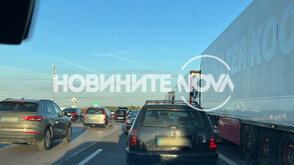 Задръствания на АМ "Тракия" заради ПТП (СНИМКИ)