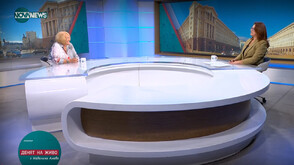 Бина Харалампиева: Политиците се занимават със себе си, театърът е мястото, което ни съединява