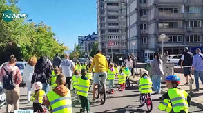 Десетки велосипедисти на възраст между 2 и 6 години излязоха на поход