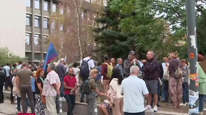 Протест пред централата на „ДПС-Ново начало”