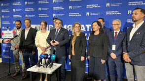 Асен Василев остава председател на "Продължаваме Промяната"