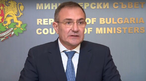 Предлагат минимална заплата от 1213 лв. от 2026 г.