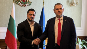 Пеевски поздрави Карлос Насар за гордостта и славата, които носи на България с успехите си