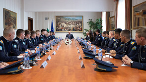 Румен Радев отличи военни с Почетния знак на президента