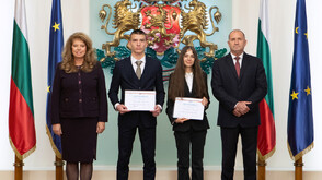 Президент и вицепрезидент за един ден (СНИМКИ)