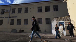 „Историите на Мария Йотова“: Kак живеят тийнейджърите в ромска махала