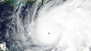 Ураганът „Мелиса” връхлетя Куба