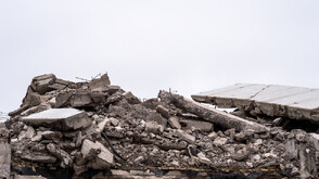 7-етажна сграда рухна в Турция, има затрупано семейство (ВИДЕО+СНИМКА)