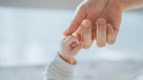 Деца раждат деца: Държавата подготвя мерки срещу ранните бракове