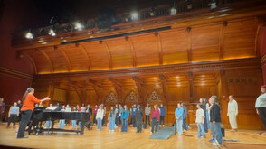 Харвард отбелязва Деня на народните будители с български фолклор