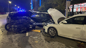 Прокуратурата иска постоянен арест за мъжа, врязал се в шест коли на бул. "Витоша"