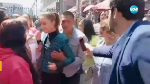Повдигнаха обвинения в тормоз на мъжа, опипал мексиканския президент (ВИДЕО)