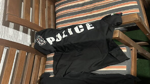 Разбиха група, превозвала с тениски с надпис "Полиция" мигранти към Сърбия (ВИДЕО)