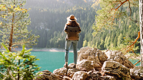 Соло пътешествията – новата мода, с която жените побеждават стреса