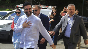 Избраният за кмет на Ню Йорк Зохран Мамдани беше посрещнат като герой в джамия в Пуерто Рико