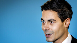 Центристът Роб Йетен спечели нидерландските избиратели с оптимистични послания