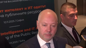 Желязков: Обсъждаме няколко имена за особен управител на рафинерията в Бургас