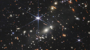 Астрономи откриха планета, поглъщаща 6 милиарда тона материя в секунда