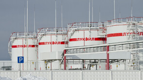 "Лукойл" обяви форсмажорно положение в нефтено находище в Ирак