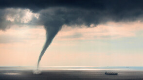 Торнадо и порои в Турция (ВИДЕО)