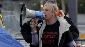 Приеха в болница Диана Хърка, която обяви гладна стачка заради трагедията в Нови Сад