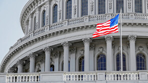 След 43 дни парализа: Приключи най-дългото прекъсване в работата на правителството на САЩ