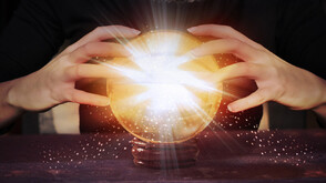 Задържаха мнима ясновидка, измамила клиенти за близо 50 млн. долара в Австралия