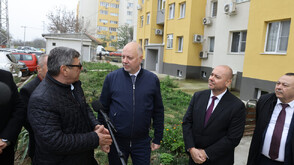 Кабинетът постави началото на политика по санирането на еднофамилните къщи