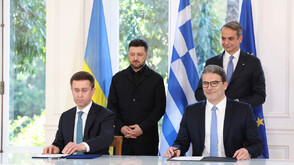 Гърция и Украйна подписаха споразумение за транзит на американски втечнен природен газ през България