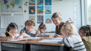 Заплатите на учителите: Синдикатите искат поне 6% от БВП за образование