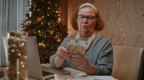 Депутатите от „ДПС-Ново начало” даряват декемврийските си заплати за коледни добавки за пенсионерите