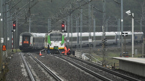 Полският премиер твърди, че двама украинци, работещи за Русия, стоят зад железопътния саботаж