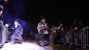 Преди Коледа: Крампус провери дали децата в Словения са послушни (ВИДЕО)