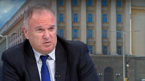 Владимир Чуков: Мирният план на Тръмп за Украйна трудно може да бъде разчетен на този етап