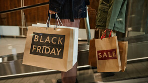 Намаленията за Черен петък: За какви измами да внимаваме, когато пазаруваме онлайн?