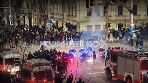 Напрежение пред централата на "ДПС-Ново начало" (ОБНОВЯВА СЕ)