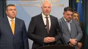Желязков: Ще преразгледаме заплати, осигуровки и данък дивидент