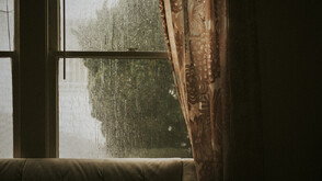 Облачно и дъждовно за Никулден