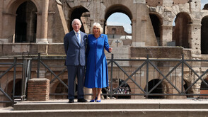 Крал Чарлз и кралица Камила показаха своята нова коледна картичка (СНИМКА)