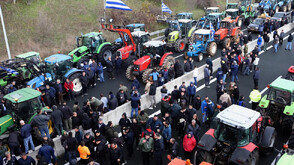 Ескалация на фермерските протести в Крит: сблъсъци с полиция и блокирани летища