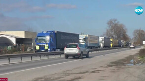 Гръцките фермери отново спряха трафика на камиони между България и Гърция при „Кулата”