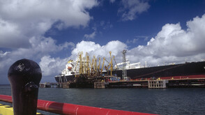 Тръмп: Задържахме много голям танкер с петрол край бреговете на Венецуела