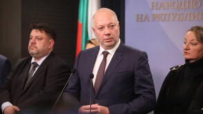 Кабинетът „Желязков“ подаде оставка