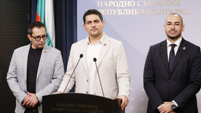 МЕЧ: Правителството не беше свалено от опозицията, а от гражданите